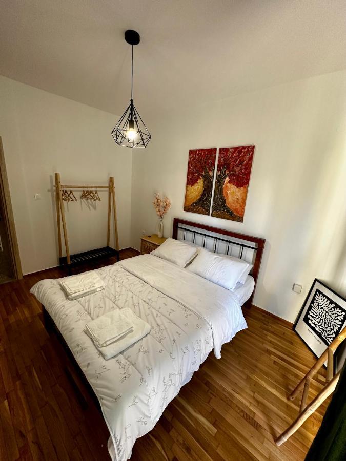 Sunflower Suite Trikala Exterior foto
